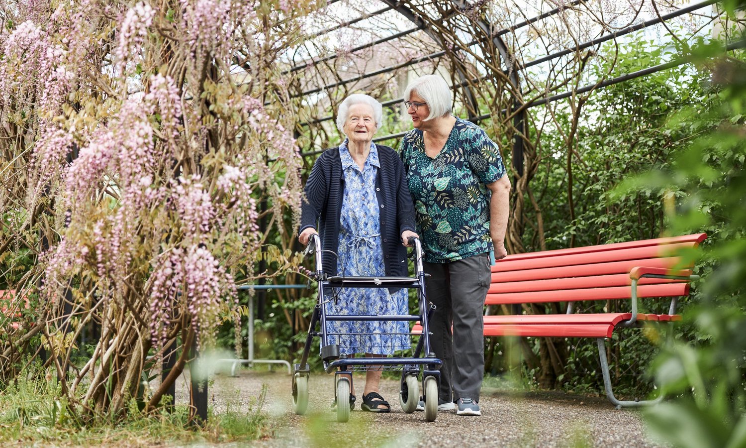 Frauen im Garten im Zentrum Ergolz